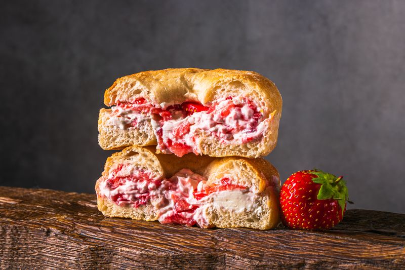 Tunča un trifeļu panini